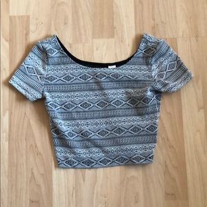 Black and White Diamond Pattern Crop Top